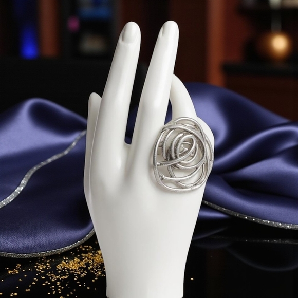 🆕️Turkish Zamak Boho Chic Handmade Adjustable Flower Ring🌹 Statement Jewelry - Picture 1 of 16